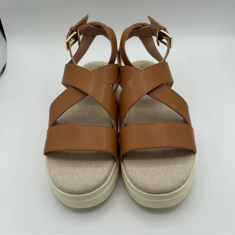 NWB Cole Haans Womens Grandpro rally castine heeled sandals size 8.5 Pecan ivory